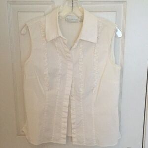 Women's White Sleeveless Top